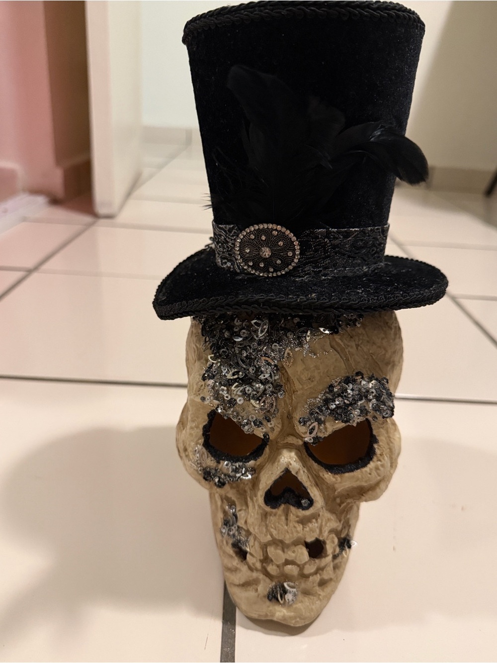 Decorative Black Top Hat Skull Accent - Black Skull Statue